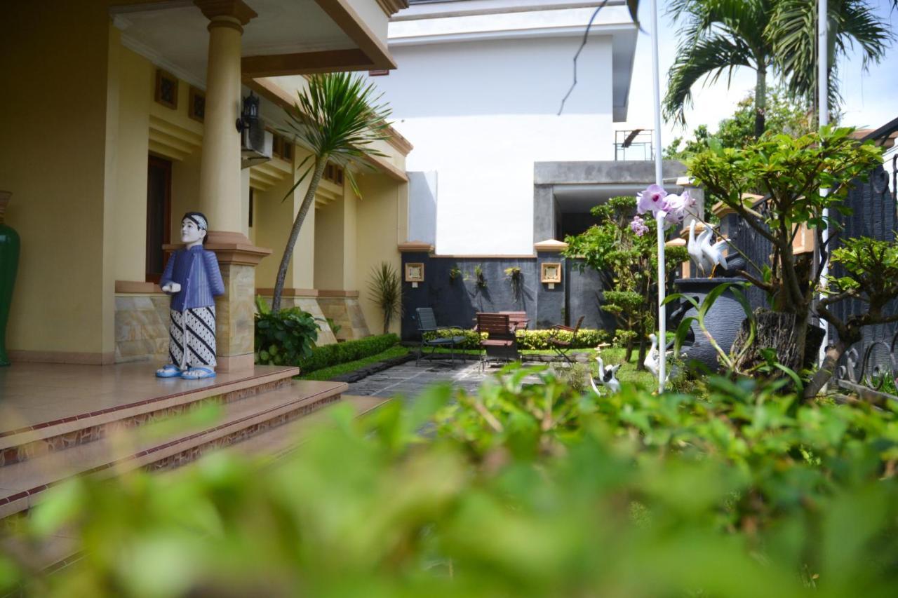 Roemah Canting Homestay Jogyakarta Zewnętrze zdjęcie