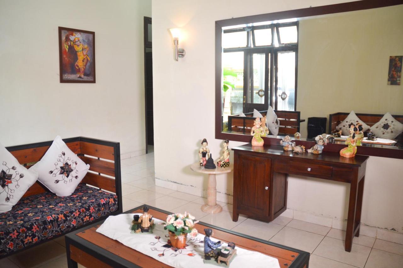 Roemah Canting Homestay Jogyakarta Zewnętrze zdjęcie